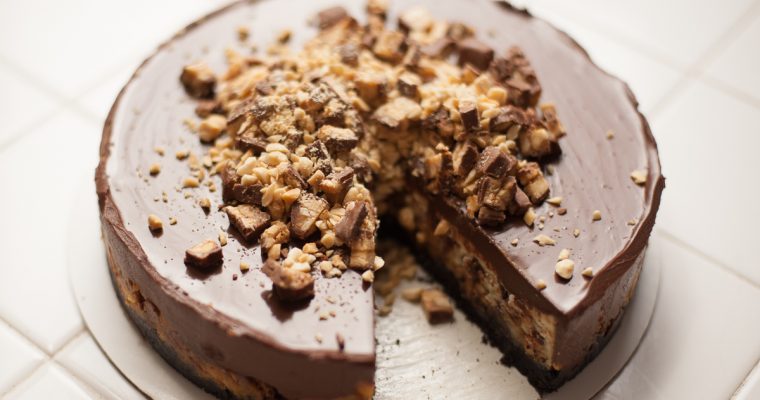 Recipe card:  Snickers Cheesecake